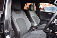 USED 2019 69 VOLKSWAGEN T-ROC 2.0 R TSI 4MOTION DSG 5d AUTO 296 BHP SIDE STEPS / FULL VW HISTORY