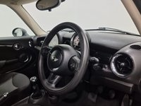 USED 2013 13 MINI CLUBMAN 1.6 ONE 5d 98 BHP Stylish Mini One Clubman midnight black metallic, 5* Factory Options