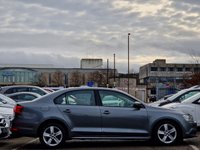 USED 2012 12 VOLKSWAGEN JETTA 1.6 SE TDI BLUEMOTION TECHNOLOGY DSG 4d 104 BHP FULL SERVICE RECORD +  1 KEEPER FROM NEW +  BLUETOOTH +  AUX +  START STOP +  REAR PARKING SENSORS +  CRUISE CONTROL +  SPARE WHEEL +  16 INCH ALLOY WHEELS +