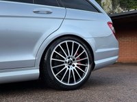 USED 2010 60 MERCEDES C-CLASS 6.2L C63 AMG 5d AUTO 451 BHP PPP P30 LSD