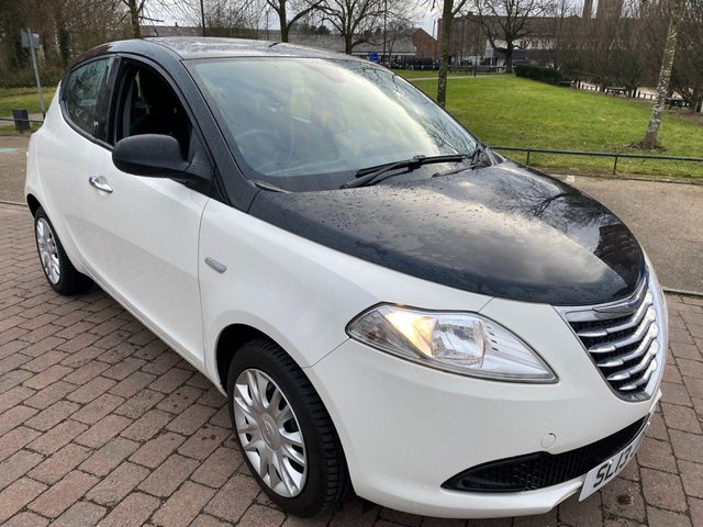 2013 13 Chrysler Ypsilon 1.2 S 5d 69 BHP