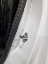 USED 2016 16 LAND ROVER DISCOVERY SPORT 2.0 TD4 SE TECH 5d 180 BHP Fuji White, Black leather, Panoramic Glass Roof,
