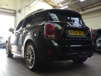 USED 2018 68 MINI COUNTRYMAN 1.5 COOPER S E ALL4 5d 222 BHP MASSIVE SPEC JOHN COOPER WORKS CHILLI PACK SAT NAV LEATHER HEATED REAR CAMERA PARKING SENSORS 6 MONTHS GOLD WARRANTY