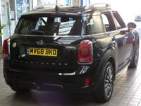 USED 2018 68 MINI COUNTRYMAN 1.5 COOPER S E ALL4 5d 222 BHP MASSIVE SPEC JOHN COOPER WORKS CHILLI PACK SAT NAV LEATHER HEATED REAR CAMERA PARKING SENSORS 6 MONTHS GOLD WARRANTY