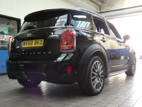 USED 2018 68 MINI COUNTRYMAN 1.5 COOPER S E ALL4 5d 222 BHP MASSIVE SPEC JOHN COOPER WORKS CHILLI PACK SAT NAV LEATHER HEATED REAR CAMERA PARKING SENSORS 6 MONTHS GOLD WARRANTY