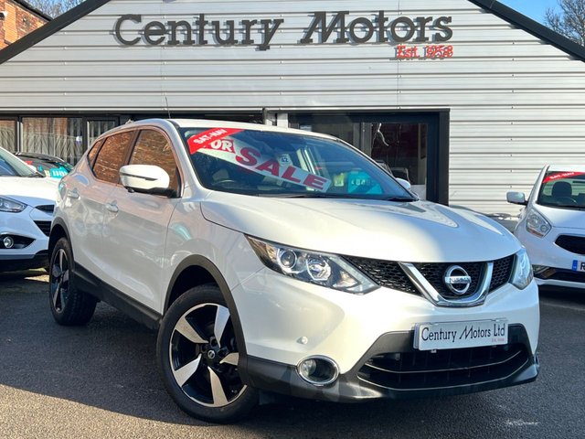 2016 16 Nissan Qashqai 1.5 dCi N-CONNECTA (Smart Vision) 5dr - LEATHER