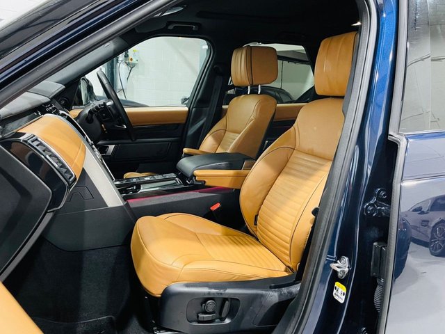 View our LAND ROVER DISCOVERY