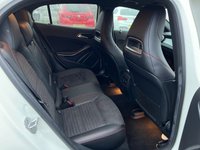 USED 2015 V MERCEDES-BENZ GLA-CLASS 2.1 GLA 220 D 4MATIC AMG LINE 5d 174 BHP 