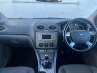 USED 2010 10 FORD FOCUS 2.0 TITANIUM TDCI 5d 136 BHP www.suffolkcarcentre.co.uk - Located at Lowestoft