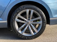USED 2015 15 VOLKSWAGEN PASSAT 2.0 GT TDI BLUEMOTION TECHNOLOGY 5d 148 BHP 