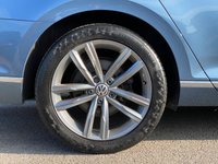 USED 2015 15 VOLKSWAGEN PASSAT 2.0 GT TDI BLUEMOTION TECHNOLOGY 5d 148 BHP 