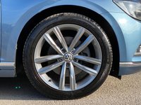 USED 2015 15 VOLKSWAGEN PASSAT 2.0 GT TDI BLUEMOTION TECHNOLOGY 5d 148 BHP 