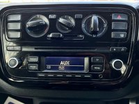 USED 2015 65 VOLKSWAGEN UP 1.0 MOVE UP 5d 59 BHP DAB RADIO AIR CON 15 INCH ALLOYS  +