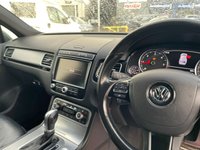 USED 2014 64 VOLKSWAGEN TOUAREG 3.0 V6 R-LINE TDI BLUEMOTION TECHNOLOGY 5d 202 BHP ONLY 2 FORMER KEEPERS FROM NEW+UNBEATABLE VALUE+MEGA SPECIFICATION+READY TO DRIVE AWAY TODAY+FINANCE AND EXTENDED WARRANTY AVAILABLE ON THIS USED VEHICLE!!!!!