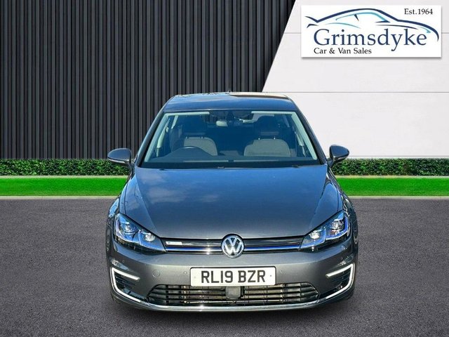 View our VOLKSWAGEN GOLF