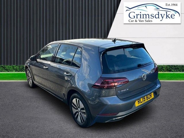 View our VOLKSWAGEN GOLF