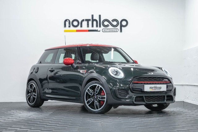 2016 16 MINI Hatch John Cooper Works 2.0 JOHN COOPER WORKS 3d 228 BHP