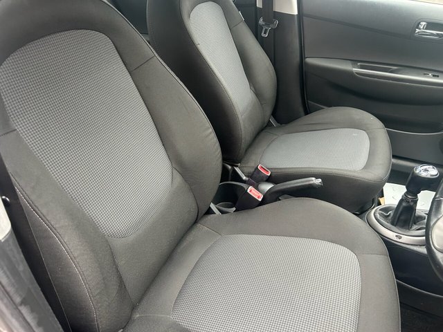 2013 Hyundai I20 - Photo 12