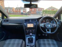 USED 2016 16 VOLKSWAGEN GOLF 2.0 GTD 5d 181 BHP 