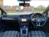 USED 2016 16 VOLKSWAGEN GOLF 2.0 GTD 5d 181 BHP 