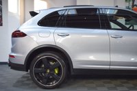 USED 2017 PORSCHE CAYENNE 4.1 D V8 S TIPTRONIC S 5d 379 BHP PANORAMIC ROOF / PASM / BOSE
