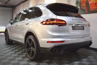 USED 2017 PORSCHE CAYENNE 4.1 D V8 S TIPTRONIC S 5d 379 BHP PANORAMIC ROOF / PASM / BOSE