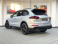 USED 2017 PORSCHE CAYENNE 4.1 D V8 S TIPTRONIC S 5d 379 BHP PANORAMIC ROOF / PASM / BOSE