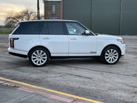 USED 2013 13 LAND ROVER RANGE ROVER 3.0 TDV6 VOGUE SE 5d 258 BHP FUJI WHITE WITH CONTRAST BLACK ROOF