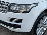 USED 2013 13 LAND ROVER RANGE ROVER 3.0 TDV6 VOGUE SE 5d 258 BHP FUJI WHITE WITH CONTRAST BLACK ROOF