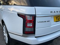 USED 2013 13 LAND ROVER RANGE ROVER 3.0 TDV6 VOGUE SE 5d 258 BHP FUJI WHITE WITH CONTRAST BLACK ROOF
