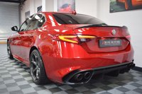 USED 2018 07 ALFA ROMEO GIULIA 2.9 V6 BITURBO QUADRIFOGLIO 4d 503 BHP CARBON STEERING WHEEL