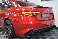 USED 2018 07 ALFA ROMEO GIULIA 2.9 V6 BITURBO QUADRIFOGLIO 4d 503 BHP CARBON STEERING WHEEL