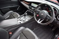 USED 2018 07 ALFA ROMEO GIULIA 2.9 V6 BITURBO QUADRIFOGLIO 4d 503 BHP CARBON STEERING WHEEL