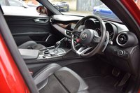 USED 2018 07 ALFA ROMEO GIULIA 2.9 V6 BITURBO QUADRIFOGLIO 4d 503 BHP CARBON STEERING WHEEL