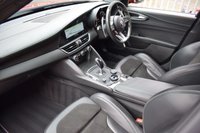 USED 2018 07 ALFA ROMEO GIULIA 2.9 V6 BITURBO QUADRIFOGLIO 4d 503 BHP CARBON STEERING WHEEL