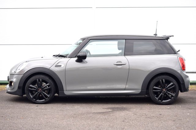 2017 MINI HATCH COOPER 1.5 COOPER 3d 134 BHP - Photo 4