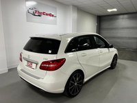 USED 2013 63 MERCEDES-BENZ B-CLASS 1.8 B200 CDI BLUEEFFICIENCY SPORT 5d 136 BHP * LEATHER * 18 INCH  ALLOYS * PRIVACY * AIR CON * NAV *