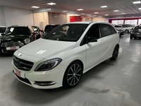 USED 2013 63 MERCEDES-BENZ B-CLASS 1.8 B200 CDI BLUEEFFICIENCY SPORT 5d 136 BHP * LEATHER * 18 INCH  ALLOYS * PRIVACY * AIR CON * NAV *