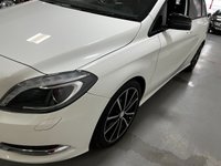 USED 2013 63 MERCEDES-BENZ B-CLASS 1.8 B200 CDI BLUEEFFICIENCY SPORT 5d 136 BHP * LEATHER * 18 INCH  ALLOYS * PRIVACY * AIR CON * NAV *