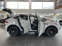 USED 2018 18 JAGUAR E-PACE 2.0 R-DYNAMIC SE 5d 246 BHP LOW RATE FINANCE/HOME DELIVERY