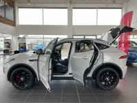 USED 2018 18 JAGUAR E-PACE 2.0 R-DYNAMIC SE 5d 246 BHP LOW RATE FINANCE/HOME DELIVERY