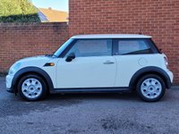 USED 2011 11 MINI HATCH FIRST 1.6 FIRST 3d 75 BHP SERVICE HISTORY - FULL MOT