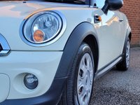 USED 2011 11 MINI HATCH FIRST 1.6 FIRST 3d 75 BHP SERVICE HISTORY - FULL MOT
