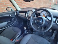 USED 2011 11 MINI HATCH FIRST 1.6 FIRST 3d 75 BHP SERVICE HISTORY - FULL MOT
