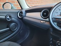 USED 2011 11 MINI HATCH FIRST 1.6 FIRST 3d 75 BHP SERVICE HISTORY - FULL MOT