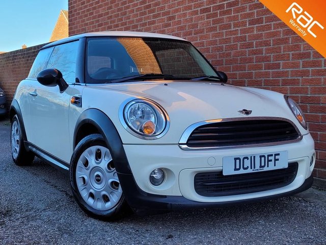 2011 11 MINI Hatch First 1.6 FIRST 3d 75 BHP