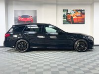 USED 2017 15 MERCEDES-BENZ C-CLASS 4.0 AMG C 63 PREMIUM 5d 469 BHP 360 CAM / PAN ROOF / CARBON