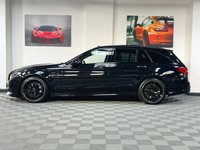 USED 2017 15 MERCEDES-BENZ C-CLASS 4.0 AMG C 63 PREMIUM 5d 469 BHP 360 CAM / PAN ROOF / CARBON