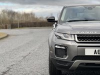 USED 2017 17 LAND ROVER RANGE ROVER EVOQUE 2.0 ED4 SE TECH 5d 148 BHP (Two-Tone Full Ivory and Black Leather) !! NATIONWIDE DELIVERY AVAILABLE !!