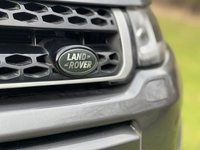 USED 2017 17 LAND ROVER RANGE ROVER EVOQUE 2.0 ED4 SE TECH 5d 148 BHP (Two-Tone Full Ivory and Black Leather) !! NATIONWIDE DELIVERY AVAILABLE !!